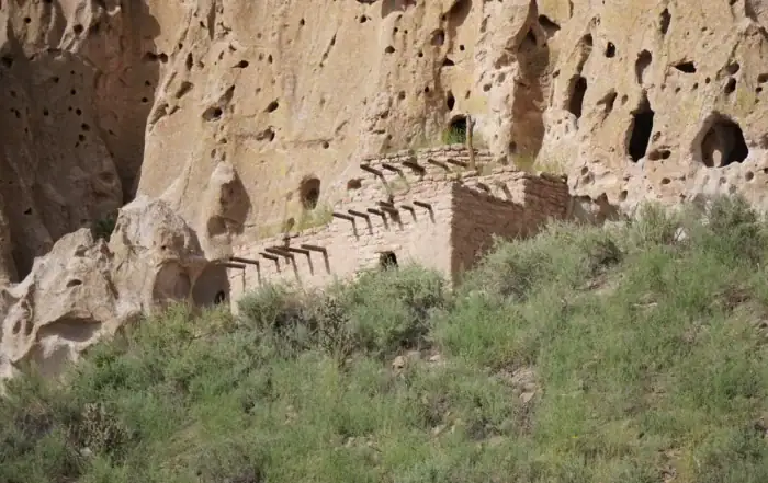 bandelier national monument pueblo house