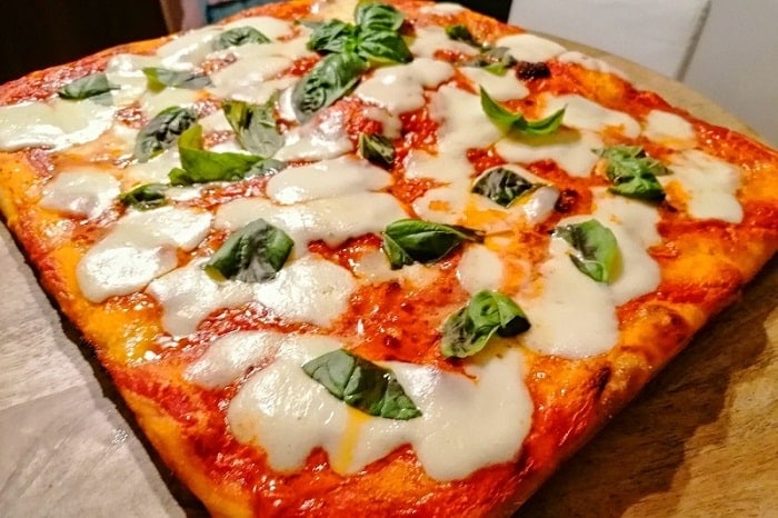 本場ナポリの味!家庭でできる本格的なピッツァのレシピ -Pizza a casa-
