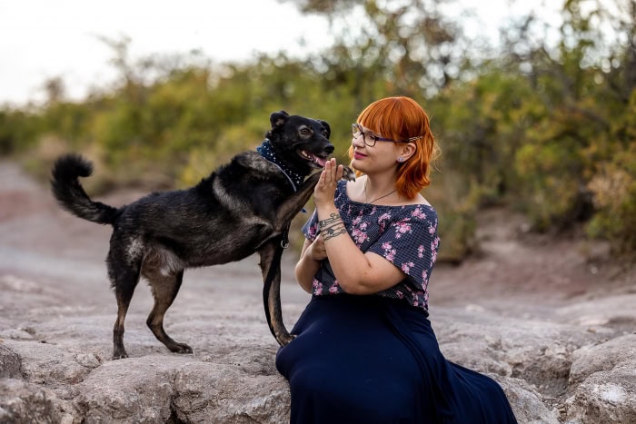 Hund & Frauchen am Fuße der Schwellenburg bei Erfurt Canon EOS R6 & RF 85mm f/1.2L USM
