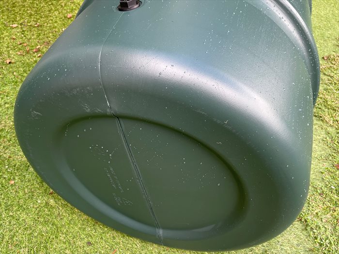 雨水タンクの底