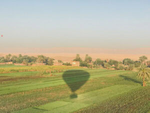 A practical guide with the 17 most useful travel tips for Egypt. Everything you need to know before you go for a memorable trip.