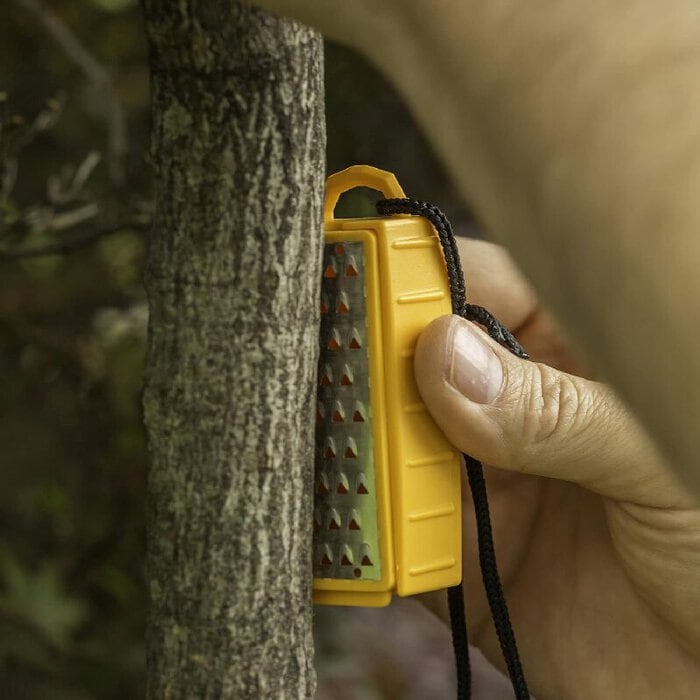 tinder maker fire starter