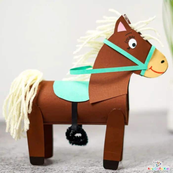 horse craft with paper roll