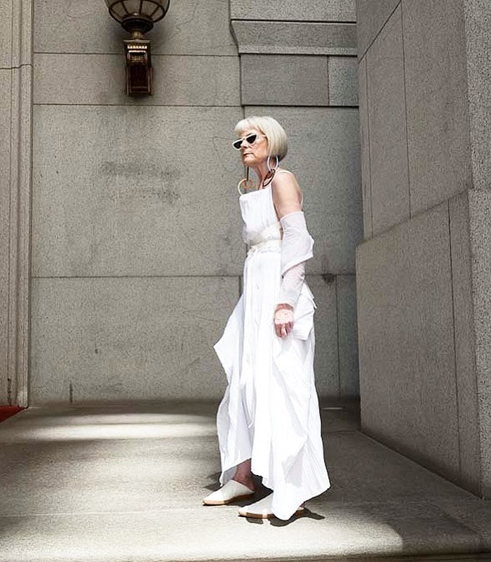 How to dress when you are petite | 40plusstyle.com