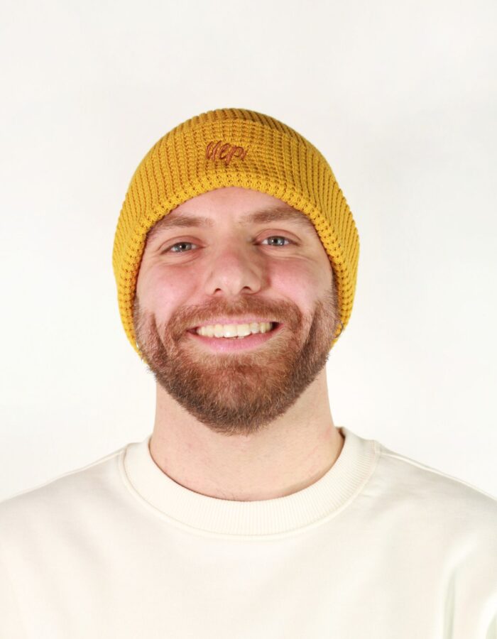 Gorra cotó orgànic mostassa "UEP"
