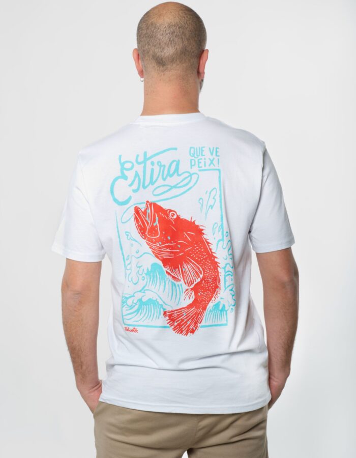 Camiseta "Estira que ve peix"