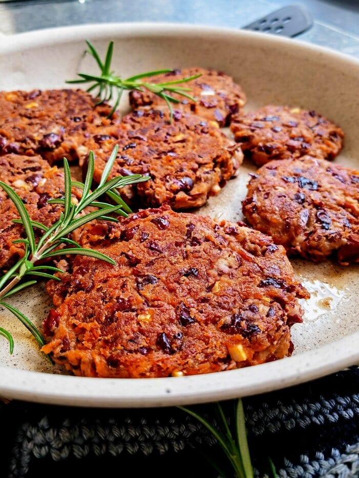 Burger Patties aus Kidneybohnen selber machen ganz einfach! Cappotella