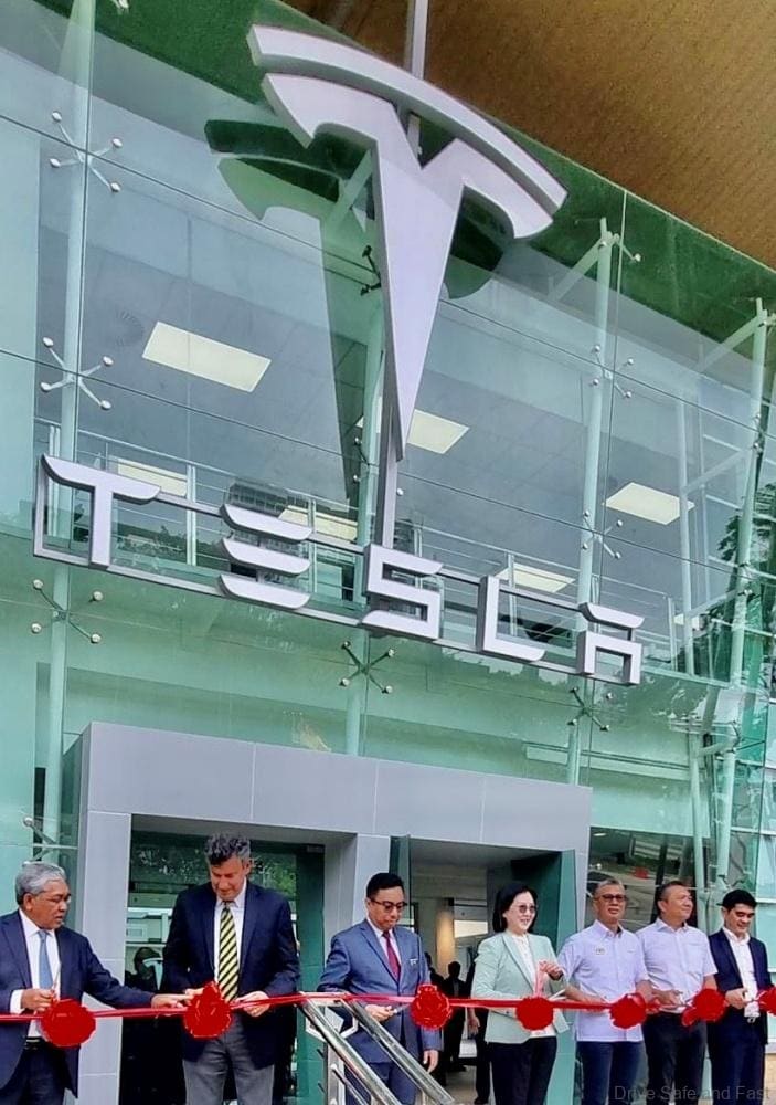 Tesla Centre