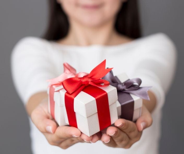 Gift giving doesn&rsquo;t have to be complicated. These simple tips can help you pick the perfect present without all the stress.