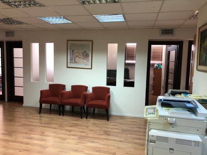 משרדים בדרך מנחם בגין תל אביב