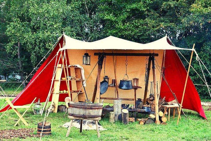 How to Set Up and Break Down a Camping Kitchen - The Hiking Adventure