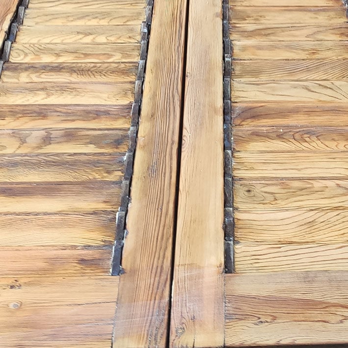 Restauració porticons de fusta