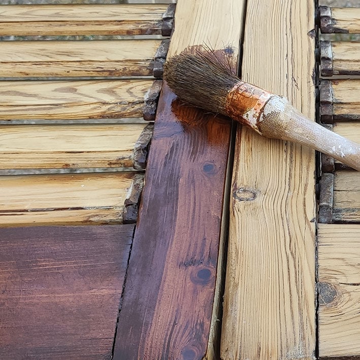 Restauració porticons de fusta