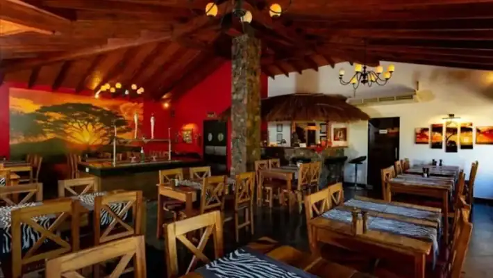 Mbuni Granja hotel y restaurante