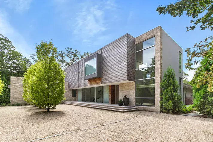 1 1 modern architecture homes 17 Modern Architecture Homes We’d Love To Live In 1