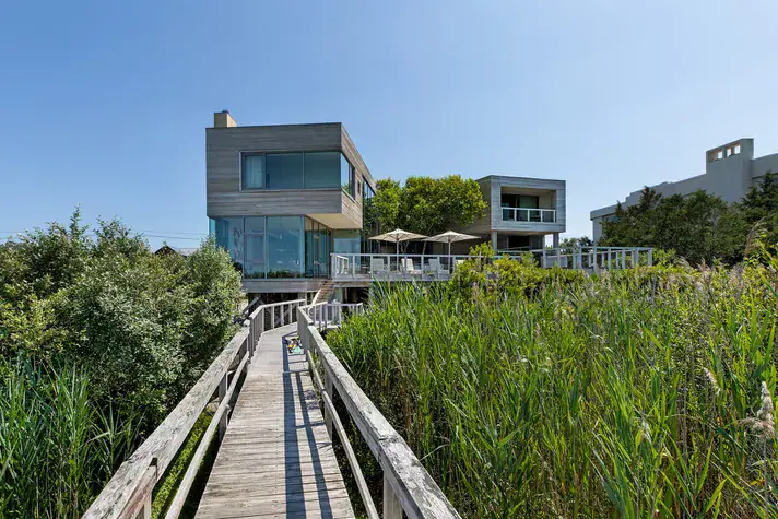 8 8 modern architecture homes 17 Modern Architecture Homes We’d Love To Live In 8