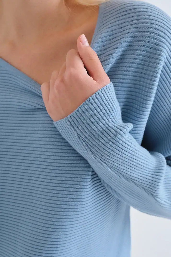63C10403 03