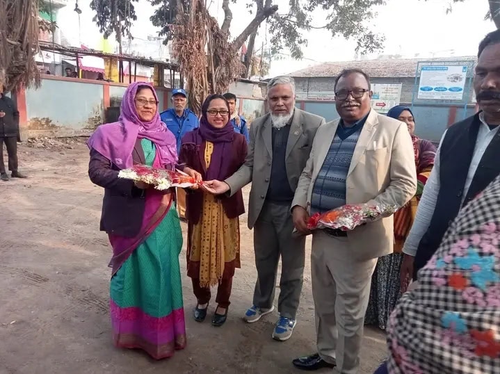 গঙ্গাচড়া ইউনিয়ন পরিষদ পরিদর্শনে রংপুর (ডিডিএলডি) উপপরিচালক