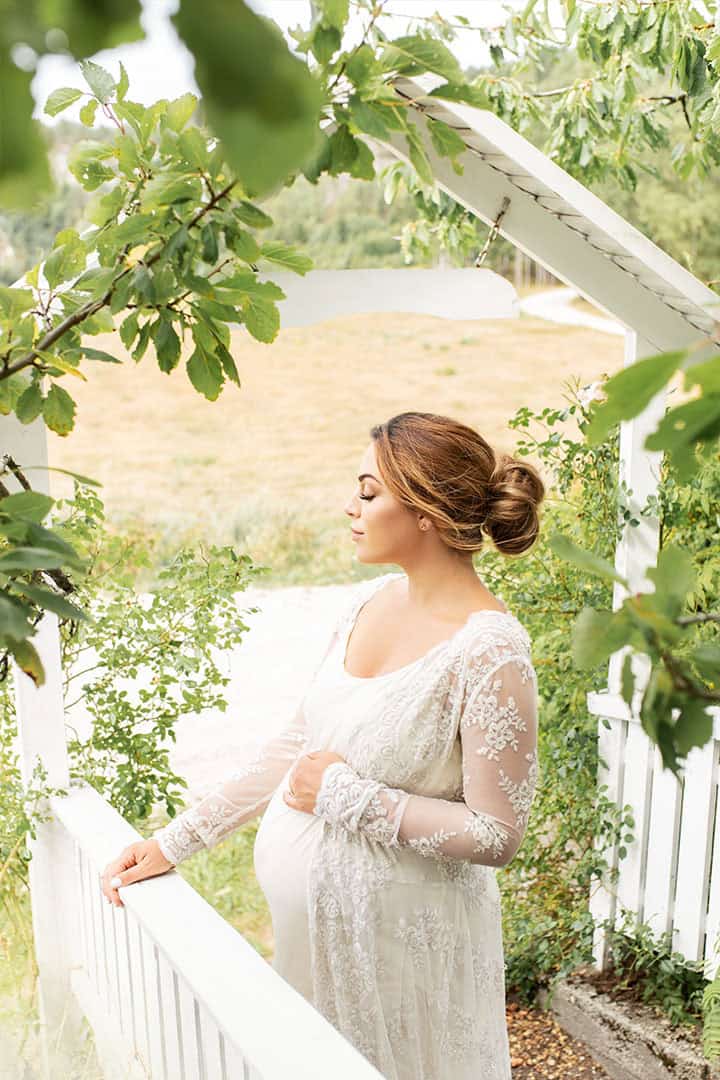 Norsk, gravidfoto, gravidfotografering, gravidbilder, naturel-omsorg, gravid kvinne, utendørs fotografering, vakre gravidbilder, svangerskapsfotografering, minne om graviditet, gravid mage, kunstnerisk gravidfoto, graviditetssesion, kreativ gravidfotografering, gravid og rolig, romantisk gravidfoto, gravidfotograf på norsk, gravidfoto på utendørs, profesjonell gravidfoto, naturlig gravidfotografering, idyllisk gravidbilder.