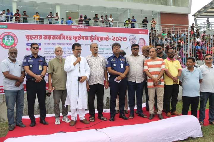 জামালপুরে বৃহত্তর ময়মনসিংহ বিভাগীয় নারী ও পুরুষ ফুটবল টুর্ণামেন্টের উদ্বোধন
