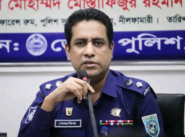 যোগদানের ৪ মাসে ৩ বার রংপুর রেঞ্জের শ্রেষ্ঠ এসপি মোস্তাফিজুর রহমান