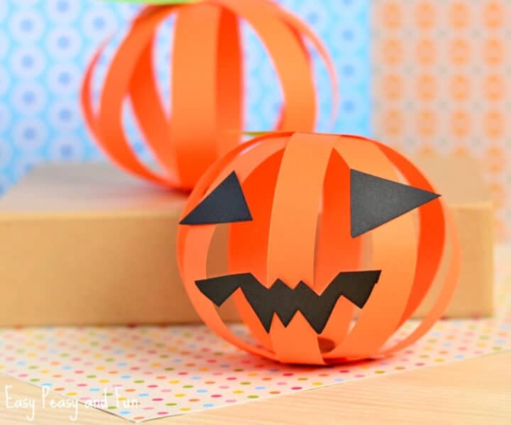 Easy Halloween idea paper pumpkin