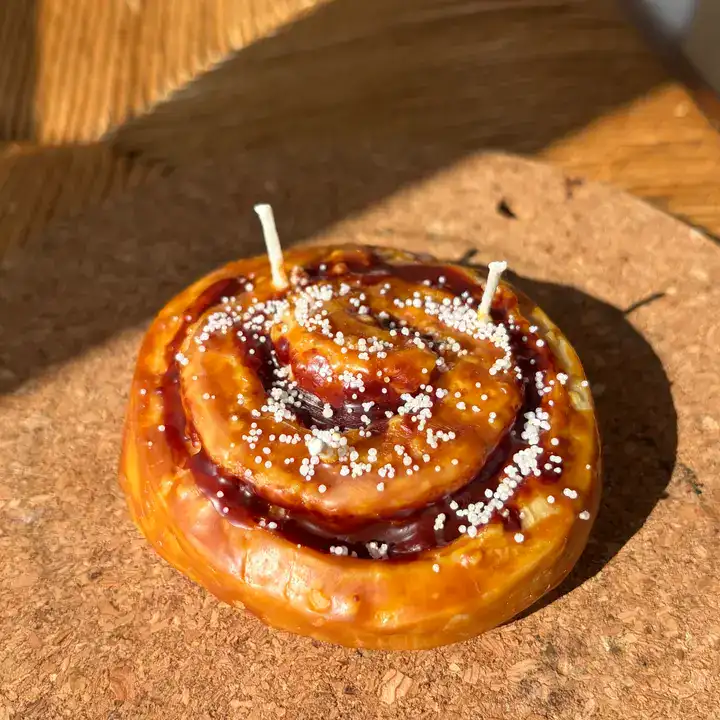 Vela perfumada Cinnamon Roll4