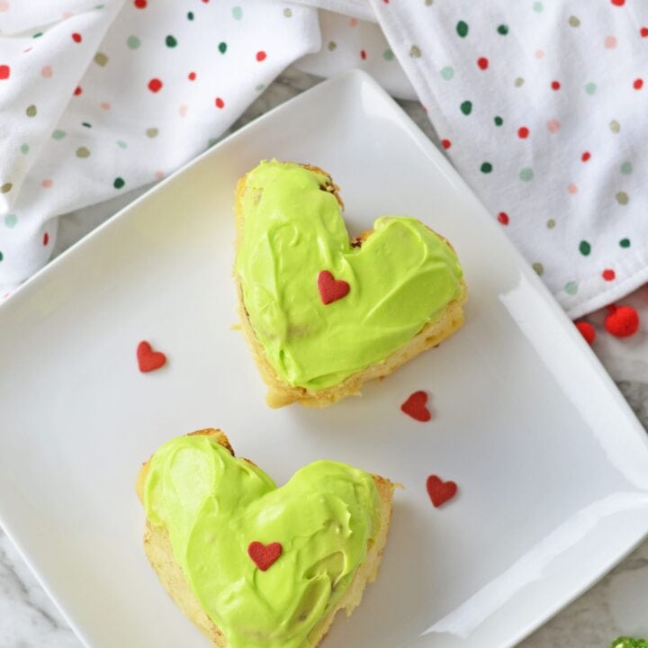 Grinch Cinnamon Rolls