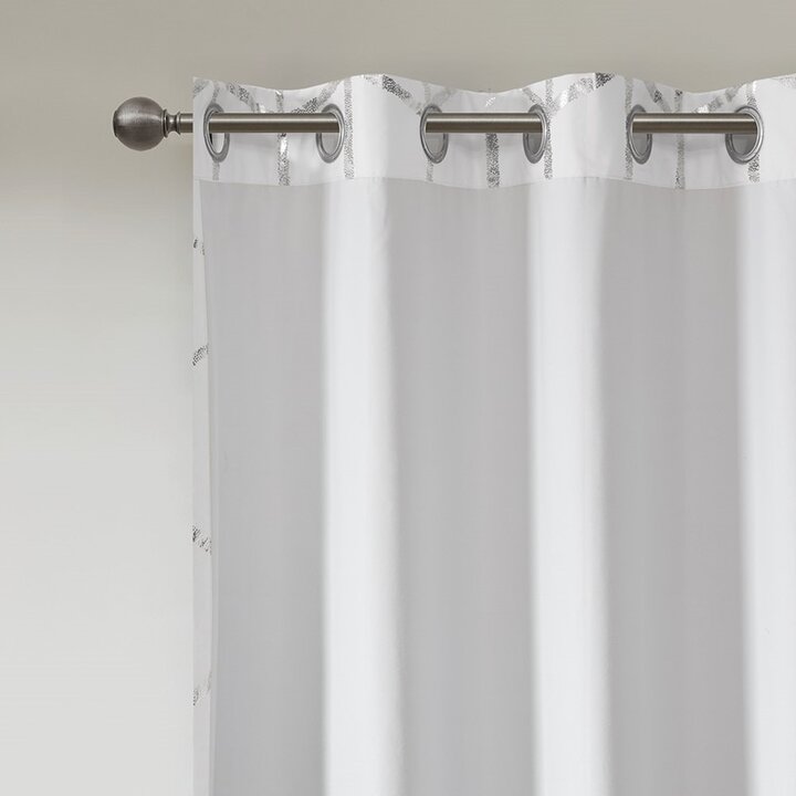 Intelligent Design Raina Total Blackout Metallic Print Grommet Top Curtain Panel in White/Silver, 50x63" ID40-1807 - Image 3