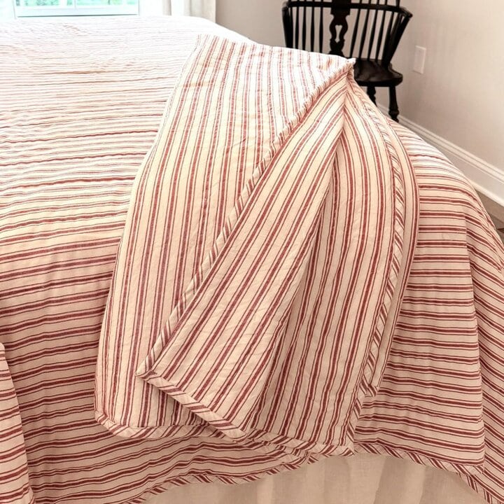 Timeless Ticking Red Luxury King Quilt 105Lx120W - Image 5