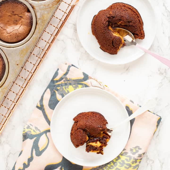 peanut butter chocolate cakes