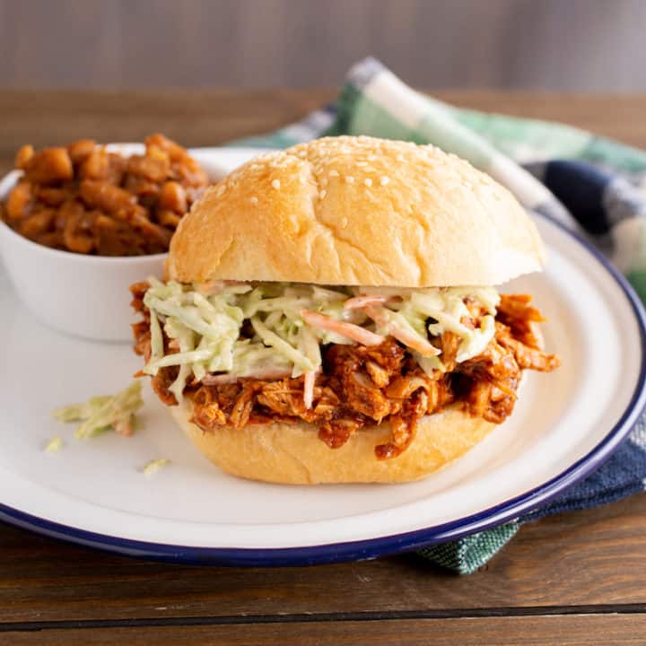 barbecue chicken sandwiches with slaw and beans