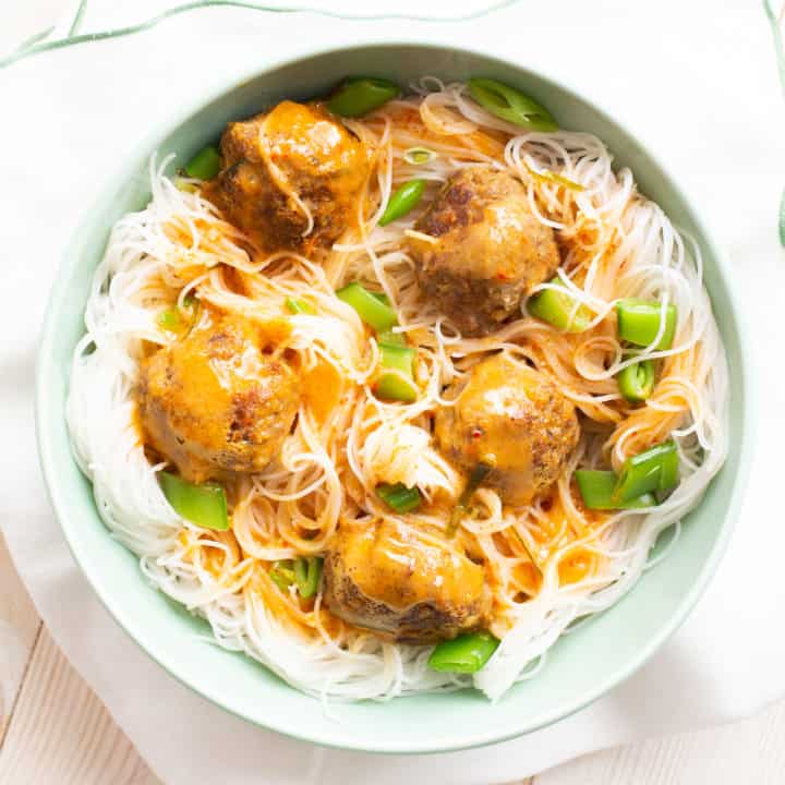 Thai curry meatballs