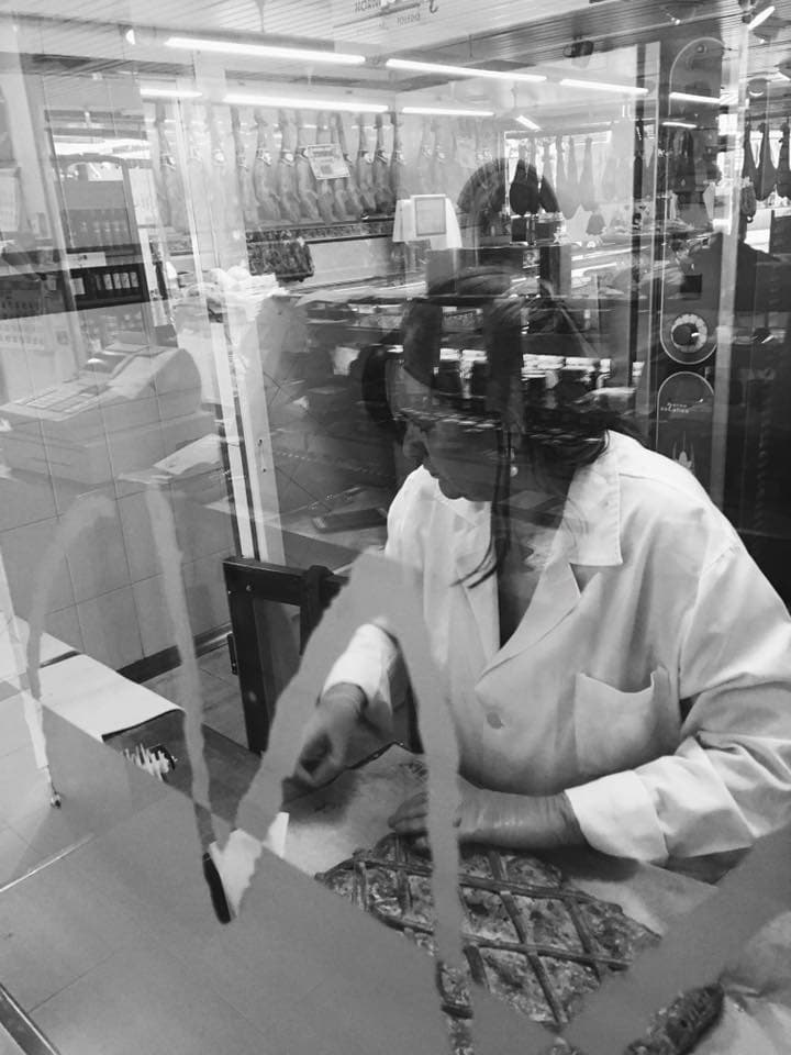 mari-paz-mesonero-hernández-La-carnicería-de-Salamanca-hornazo