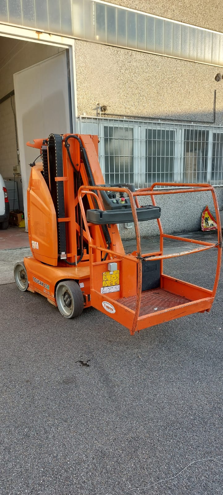 Piattaforma aerea JLG Toucan 10 del 2011