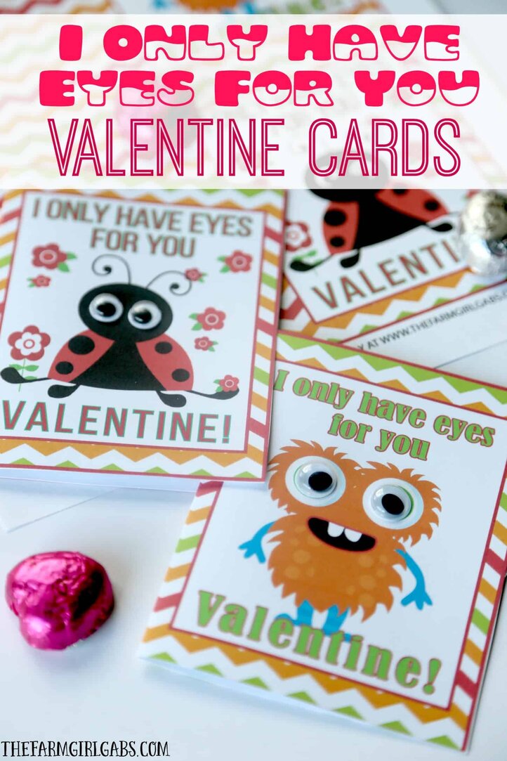 These Free printable I Only Have Eyes For You Valentine Cards are cuteness overload - an easy craft for kids and perfect to give to friends for Valentine's Day. #ValentinesDayCards #ValentinesDayCrafts #KidsCrafts #Printables #ValentinesDay