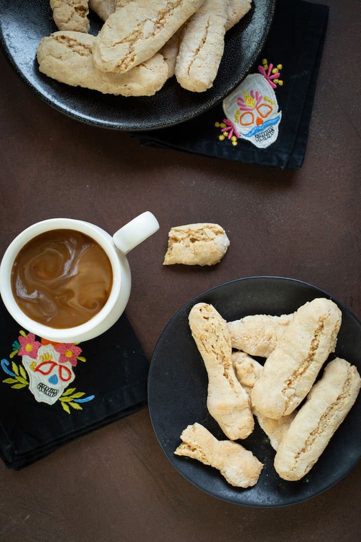 ossi dei morti cookies, or "bones of the dead"