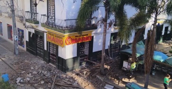 Terremoto de magnitud 7.4 sacude el occidente de Colombia y deja decenas de muertos