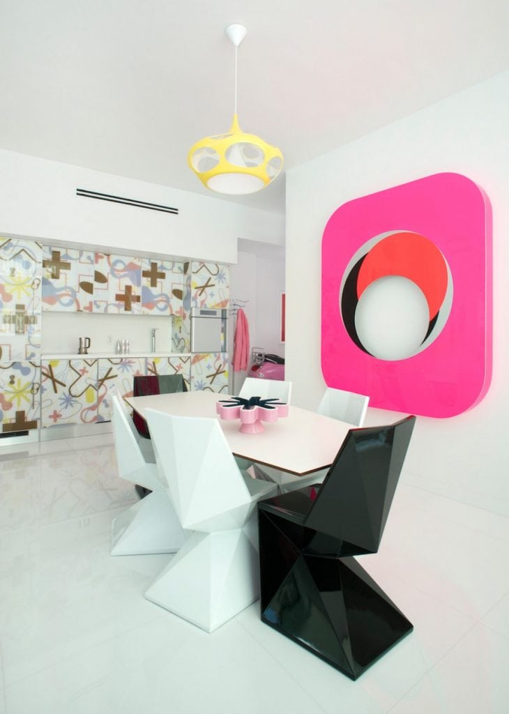 Karim-Rashid-See-Inside-the-Polished-Residential-Projects-That-Left-Our-Editors-Speechles_5 Karim-Rashid-See-Inside-the-Polished-Residential-Projects-That-Left-Our-Editors-Speechles_5 Karim Rashid See Inside the Polished Residential Projects That Left Our Editors Speechles_5 residential projects Karim Rashid: See Inside the Polished Residential Projects That Left Our Editors Speechless Karim Rashid See Inside the Polished Residential Projects That Left Our Editors Speechles 5