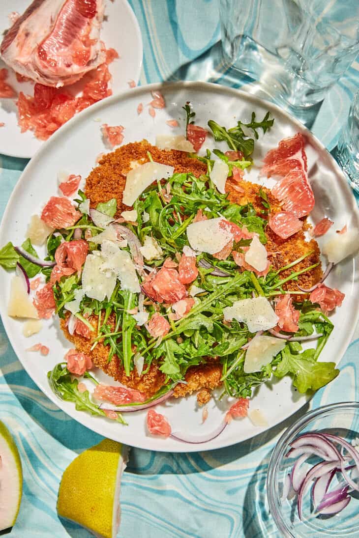 Chicken Cutlets with Arugula and Pomelo