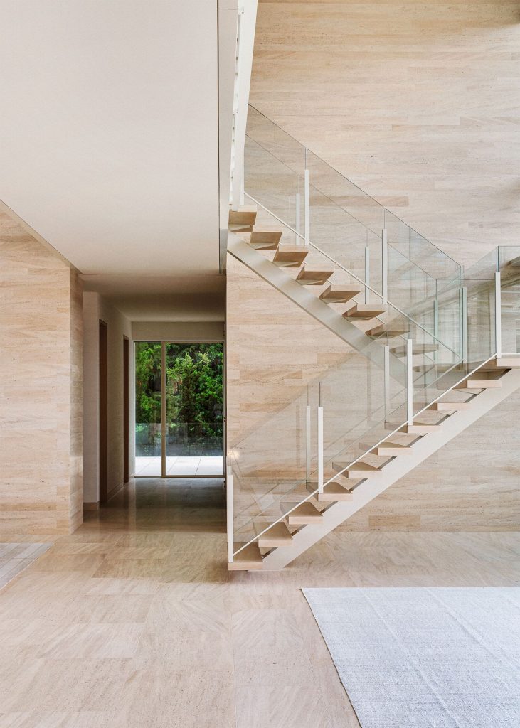 Architect-Peter-Marino-Unveils-A-Stunning-Private-Home_4-731x1024 Architect-Peter-Marino-Unveils-A-Stunning-Private-Home_4-731x1024 Architect Peter Marino Unveils A Stunning Private Home_4 peter marino Beyond Luxury Stores: Architect Peter Marino Unveils A Stunning Private Home Architect Peter Marino Unveils A Stunning Private Home 4 731x1024