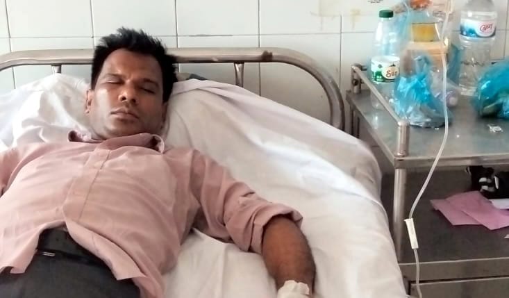 হিসাব চাওয়াকে কেন্দ্র করে হামলা , উজিরপুরে মামলার মোড় ঘুরে ভুক্তভোগীরাই অভিযুক্ত