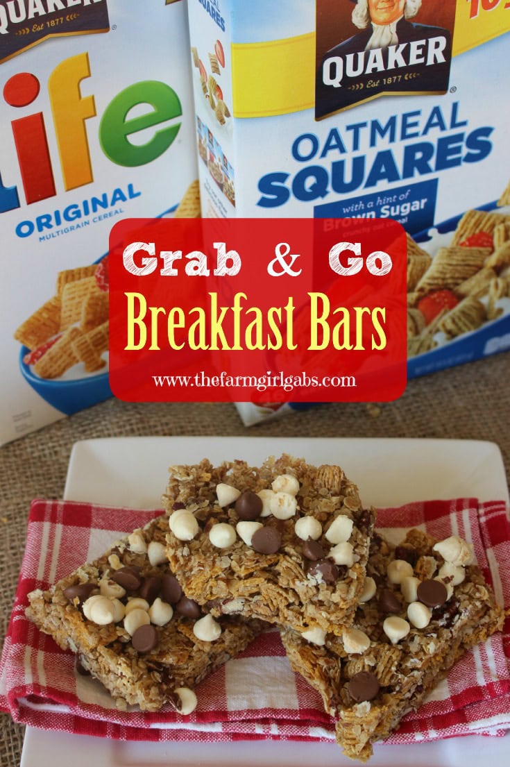 These Grab & Go Breakfast bars are made with Quaker Cereal. Perfect for an on the go breakfast or snack. #Spon #QuakerUp #LoveMyCereal