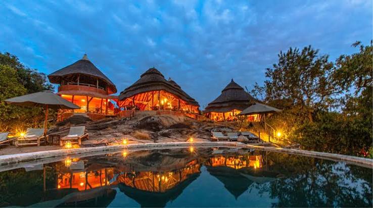 Ultimate Uganda Luxury Safaris
