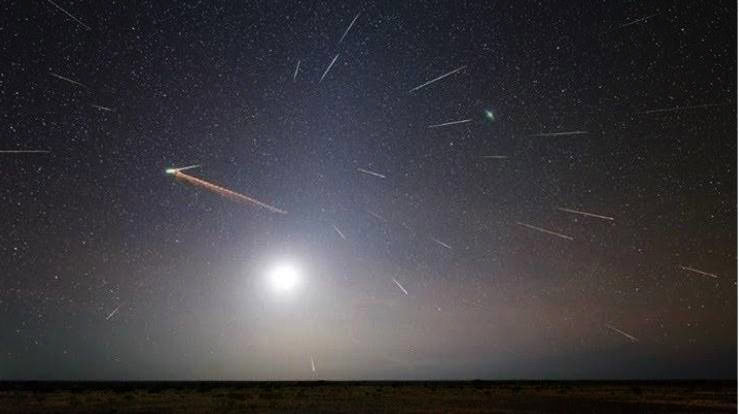 Meteoros eta aquarídeos registrados em 2013 na Austrália - Créditos: Colin Legg