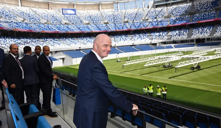 alt= Infantino séduit par le Grand Stade de Tanger