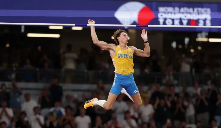 alt= Mondo Duplantis bat le record du monde