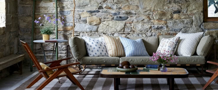 gray-living-rooms-carriage-house-1 gray-living-rooms-carriage-house-1 Gray Living Room Ideas Top 10 Gray Living Room Ideas gray living rooms carriage house 1