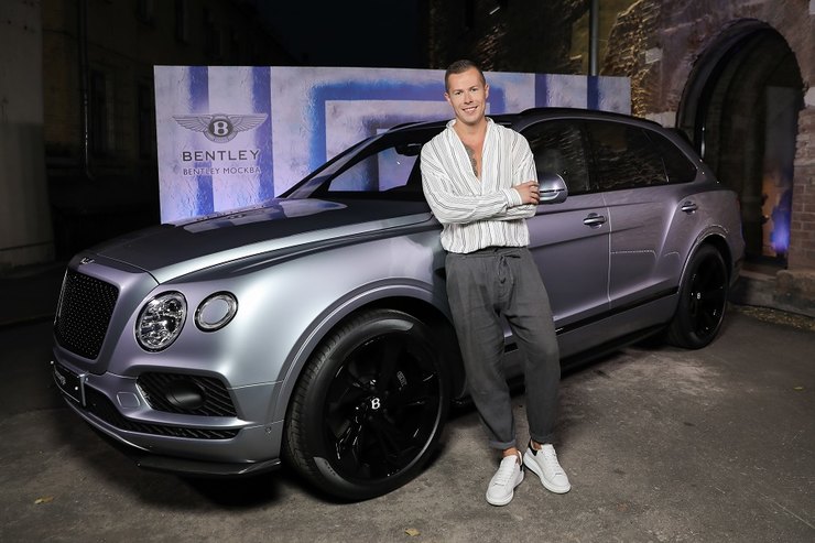 Bentley представляет эксклюзивный Bentayga от ателье Mulliner Bentley представляет эксклюзивный Bentayga от ателье Mulliner