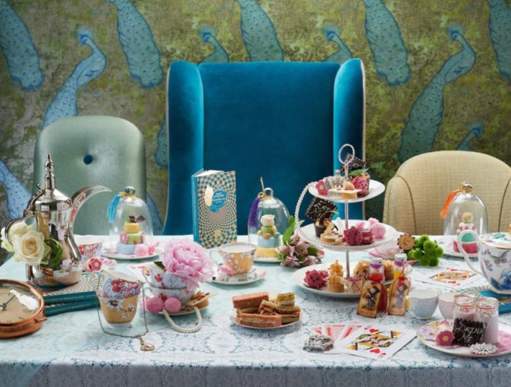 Go-Mad-w-this-Alice-in-Wonderland-Tea-Party-in-London-capa-740x560 Go-Mad-w-this-Alice-in-Wonderland-Tea-Party-in-London-capa-740x560 alice in wonderland tea party Go Mad w/ this Alice in Wonderland Tea Party in London Go Mad w this Alice in Wonderland Tea Party in London capa 740x560